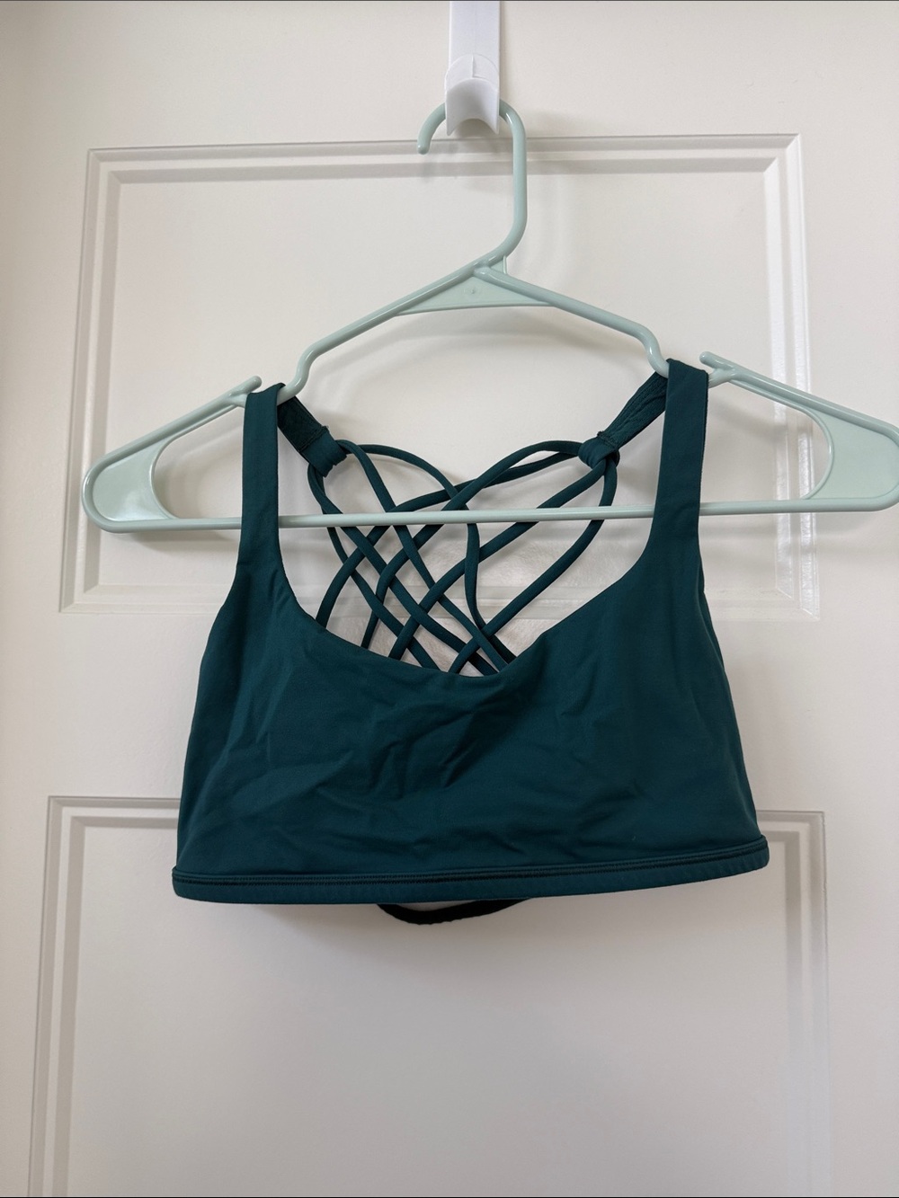 lululemon athletica Women's Strappy Back Sports Bra - Teal Green